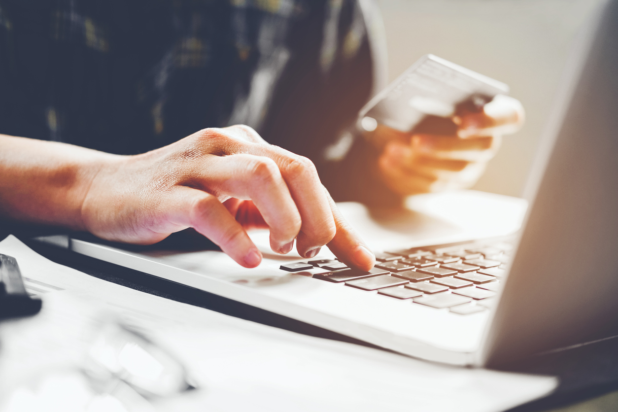 Laptop Online Credit Card Application