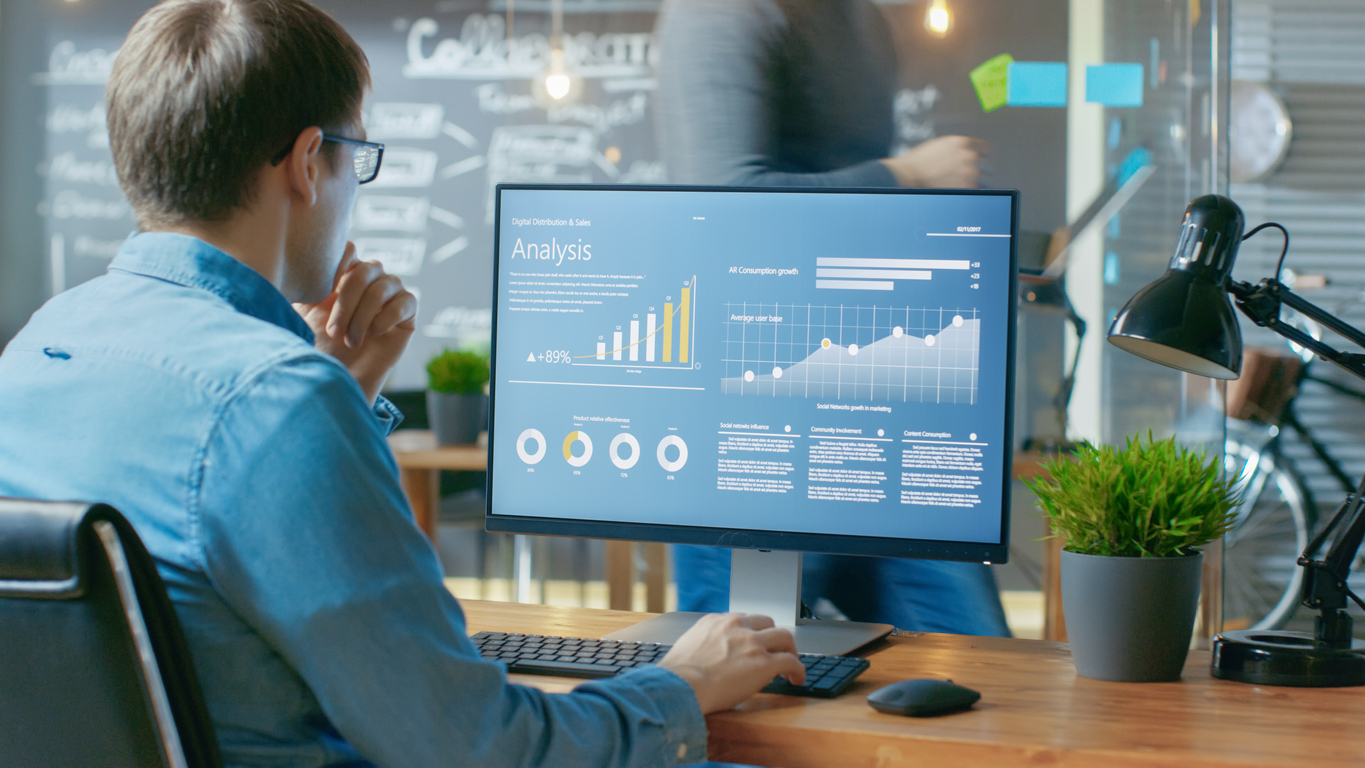 Employee using price management software