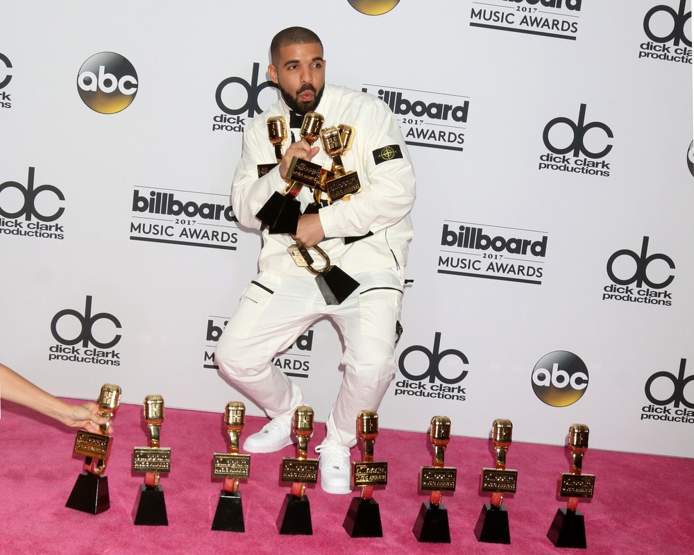 las,vegas, ,may,21:,drake,at,the,2017,billboard