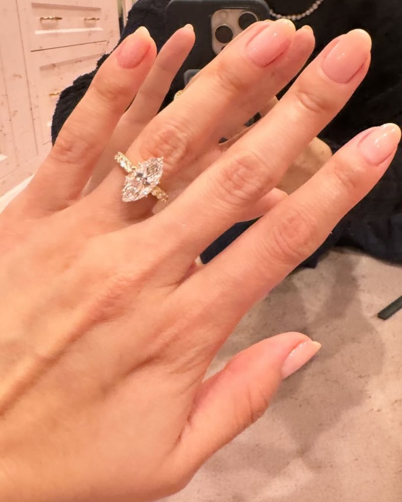 Selena Gomez’s Engagement Ring Cost Revealed at $225K