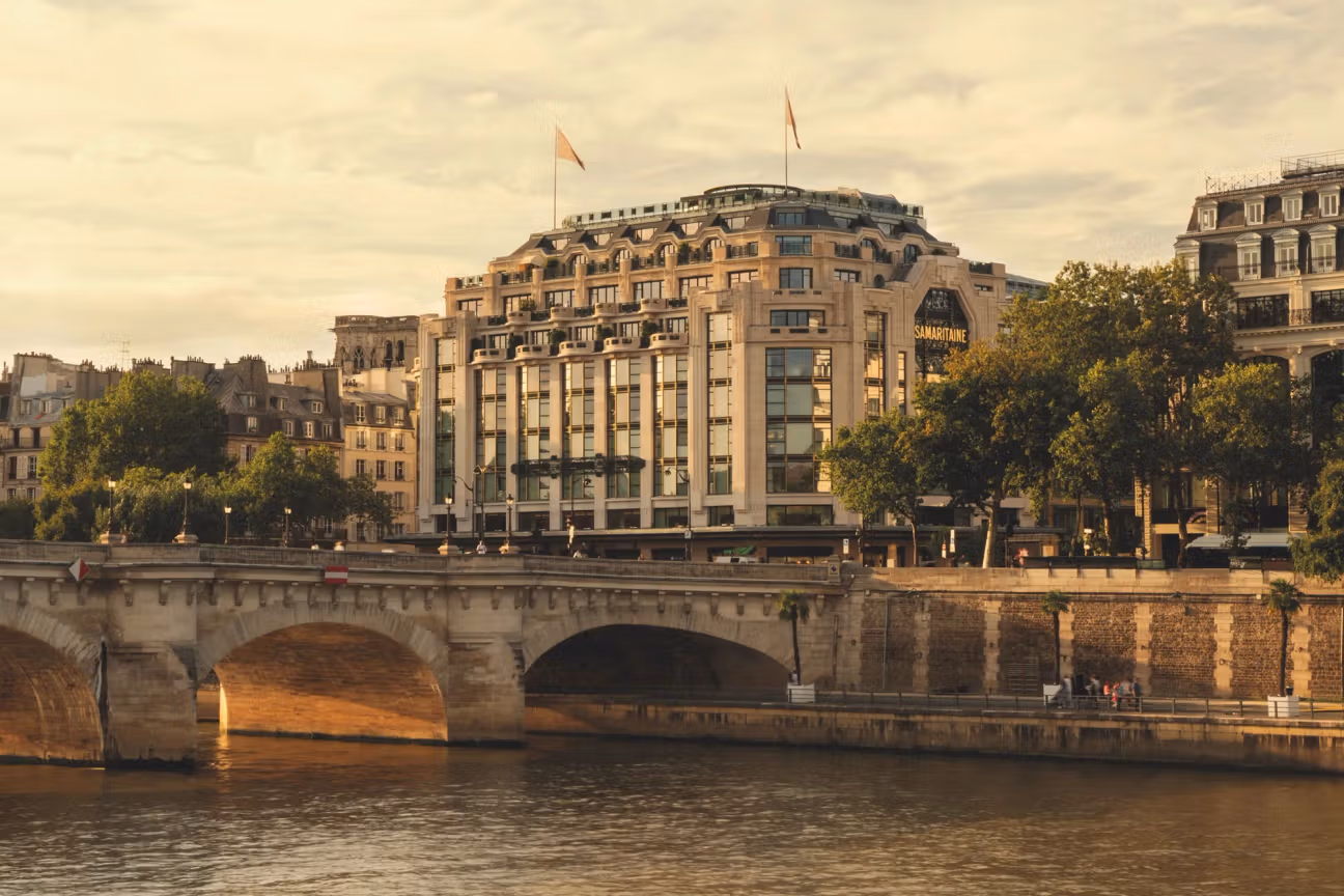 Cheval Blanc hotel owned by Bernard Arnault, showcasing the luxury property’s elegant architecture and refined setting.