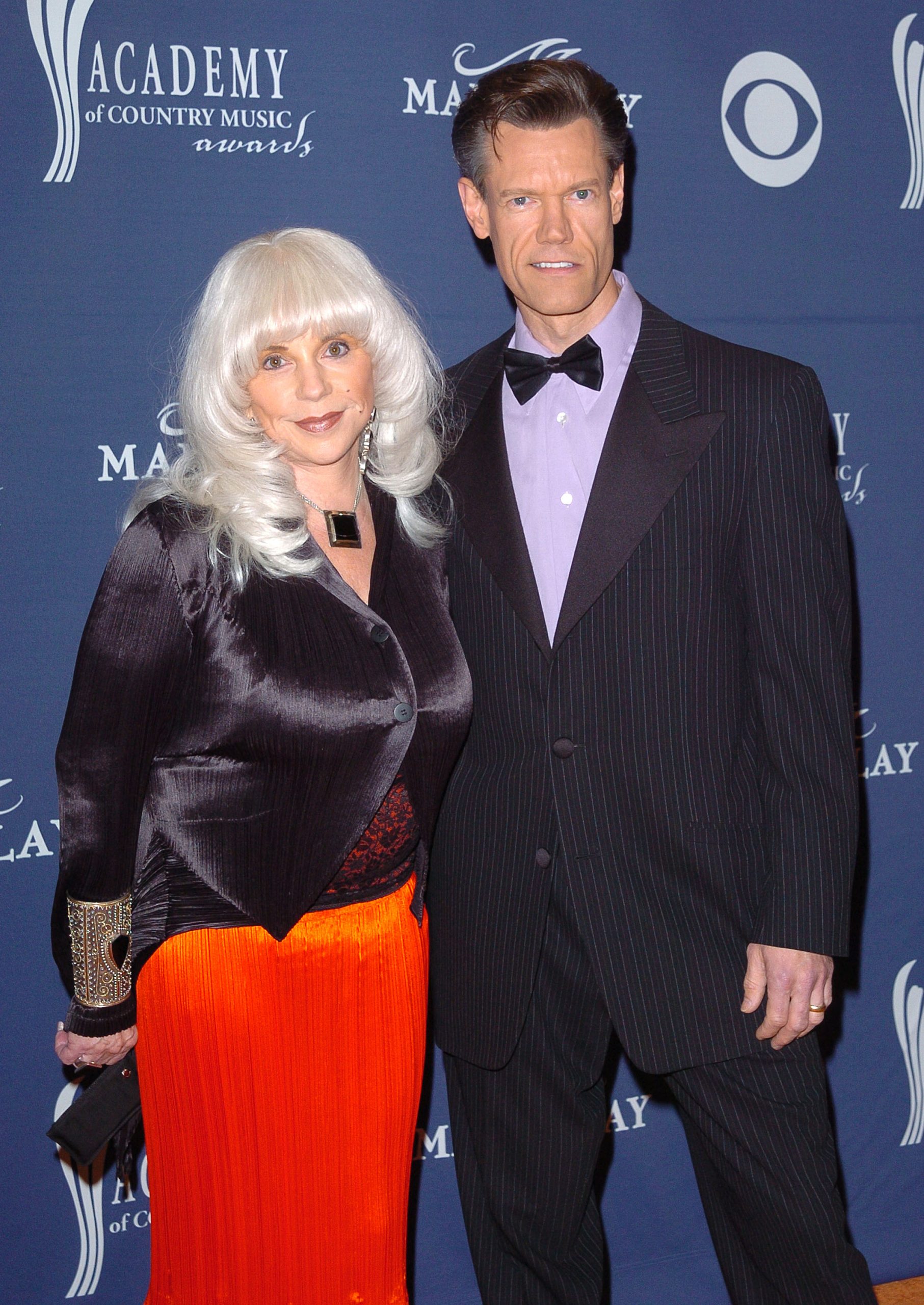 los,angeles, ,may,24:,randy,travis,arrives,to,the