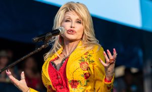 Dolly Parton Net Worth 2025: $650M Fortune Breakdown