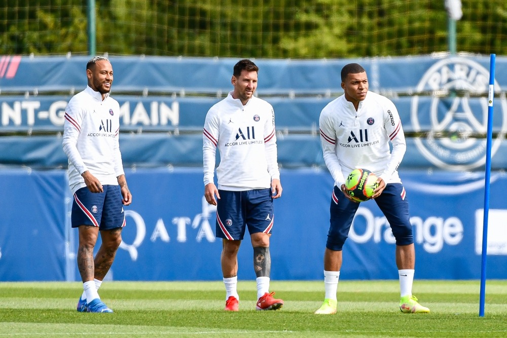 neymar,jr.,of,psg,,lionel,messi,of,psg,and,kylian