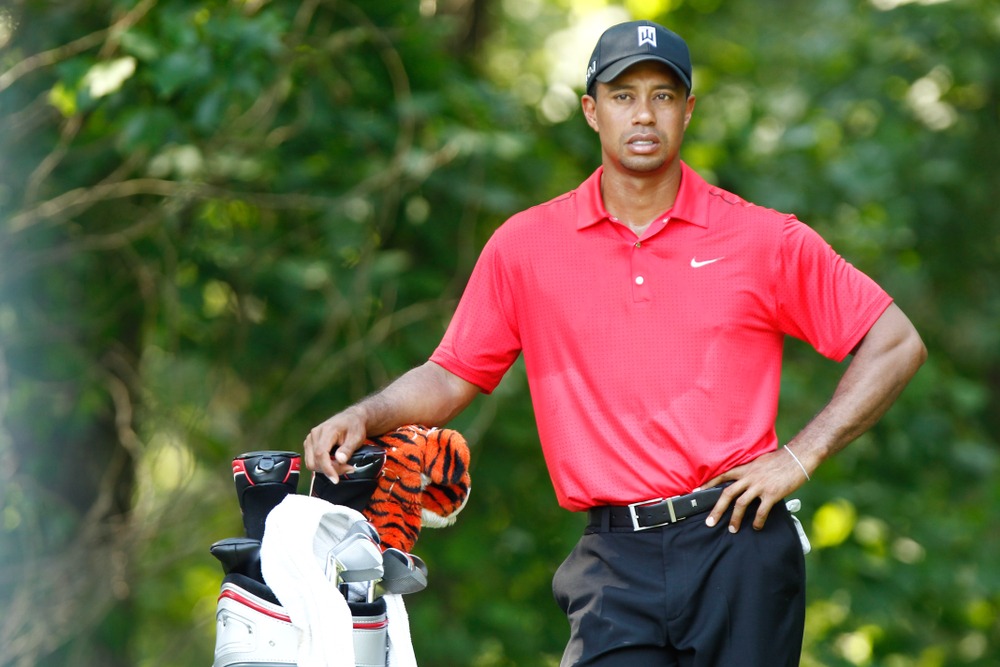 bethesda,,md jul,1:,tiger,woods,waits,to,tee,off,on