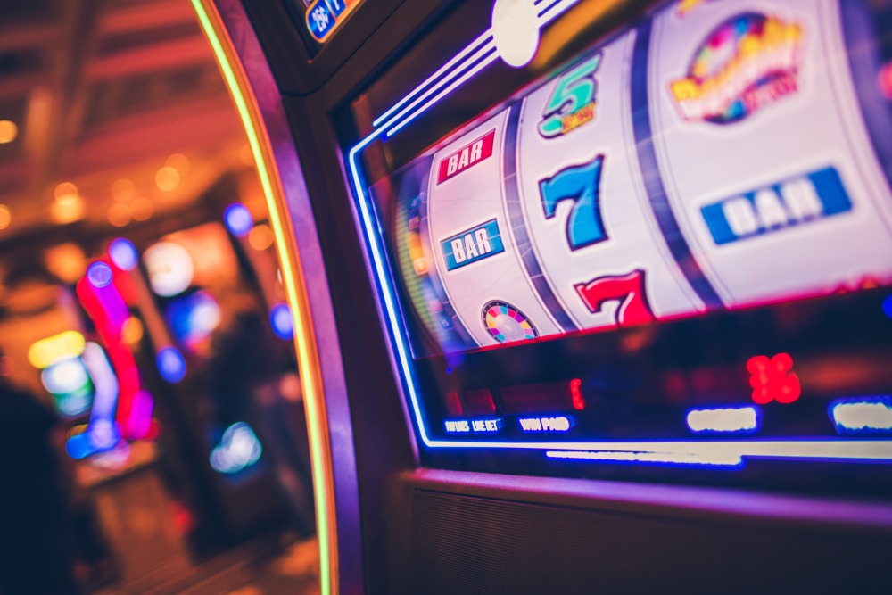 slot,machine,one,handed,bandit,game.,rolling,drums.,casinos,and