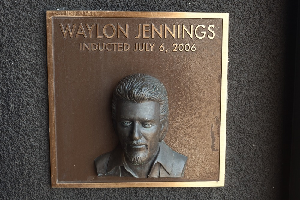 los,angeles, ,july,24,,2022:,waylon,jennings,plaque,at