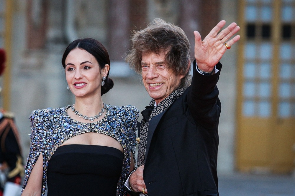 versailles,,france,,20 09 2023,:,mick,jagger,and,melanie,hamrick,arrives