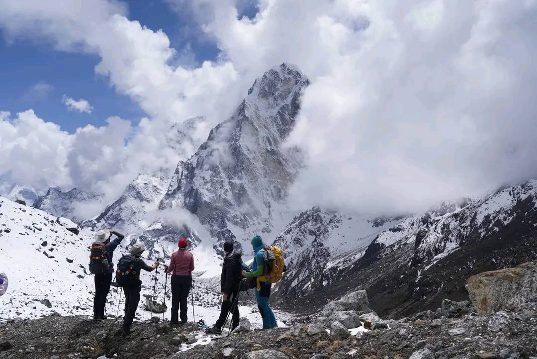 everest base camp trek cost