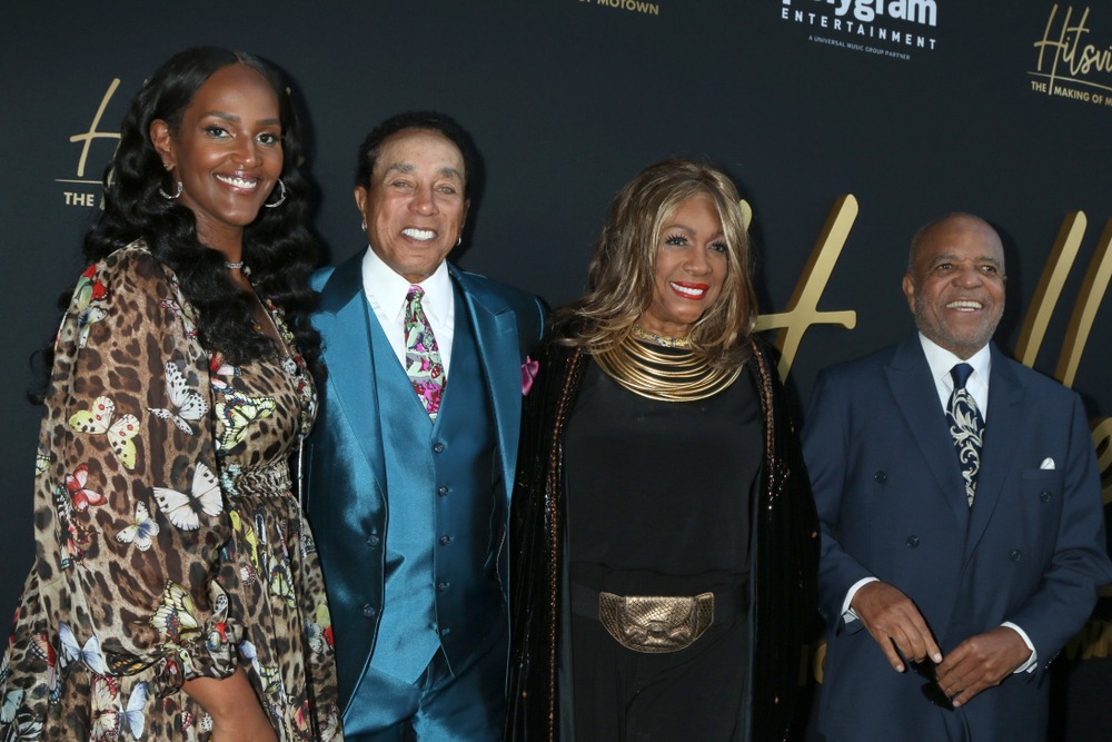 los,angeles, ,aug,8:,ethiopia,habtemariam,,smokey,robinson,,mary