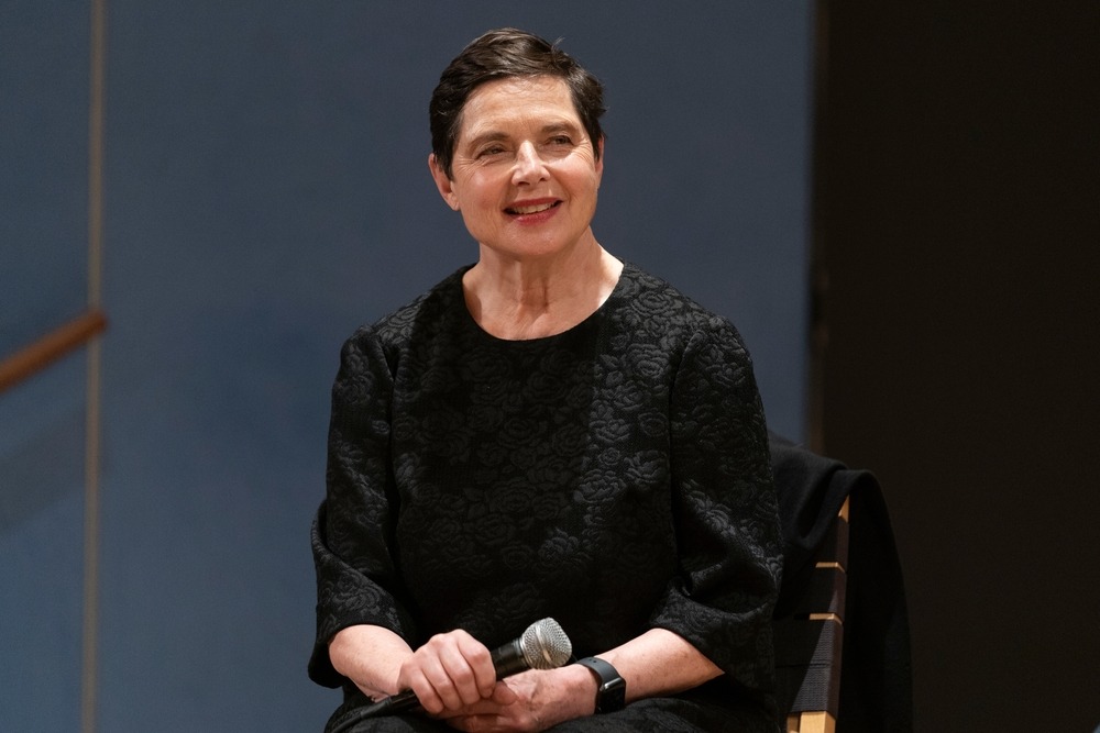 new,york,,ny, ,december,6,,2021:,isabella,rossellini,moderates