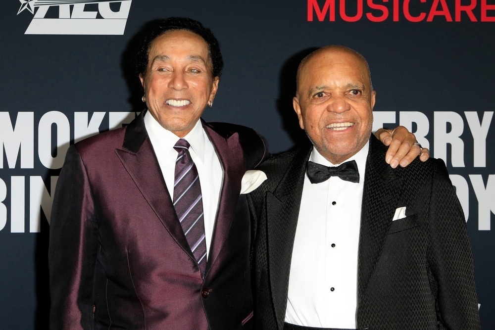 los,angeles, ,dec,3:,smokey,robinson,,berry,gordy,at