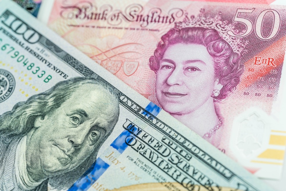 us,100,dollar,and,british,50,pounds,banknotes