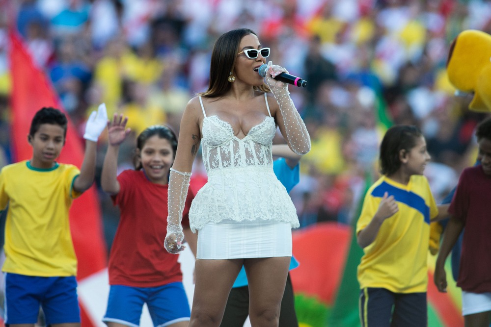 rio,,brazil, ,july,7,,2019:,brazilian,singers,anitta,and