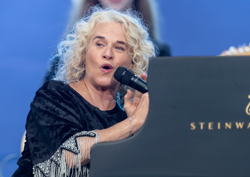 new,york,,ny, ,september,28,,2019:,carole,king,preforms