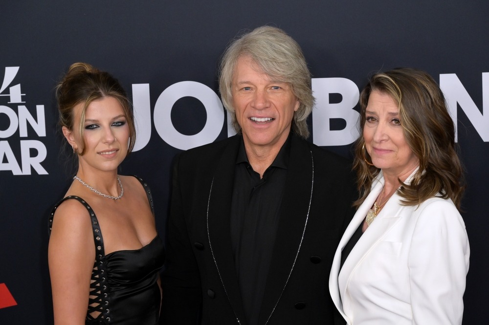 los,angeles,,usa.,february,02,,2024:,stephanie,rose,bongiovi,,jon