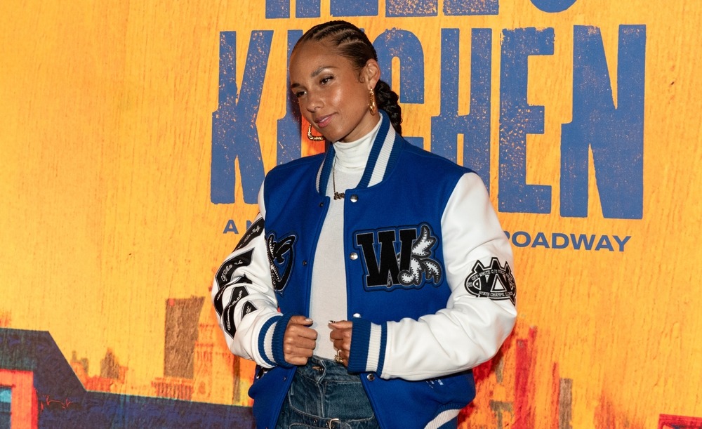 alicia,keys,wearing,jacket,and,jeans,by,off,white,attends