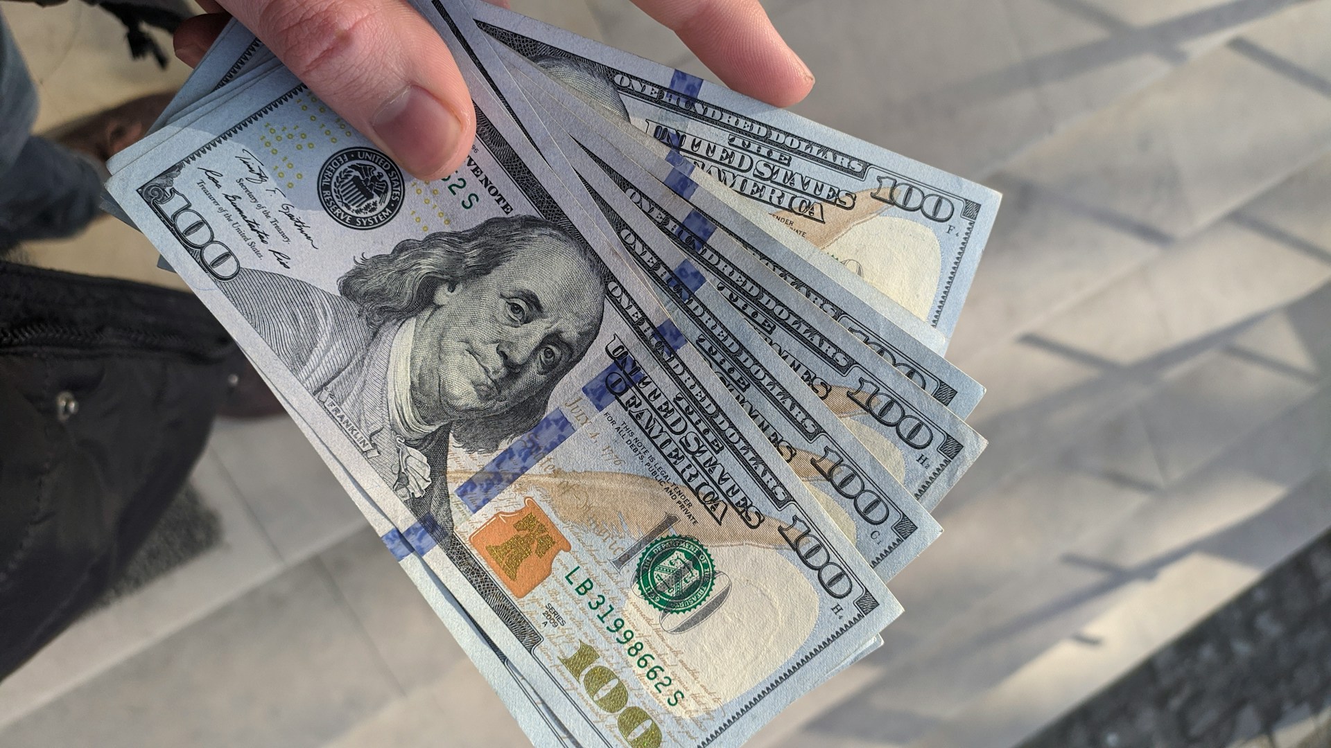 Smart Borrowing Habits for Today’s Credit-Conscious Consumer