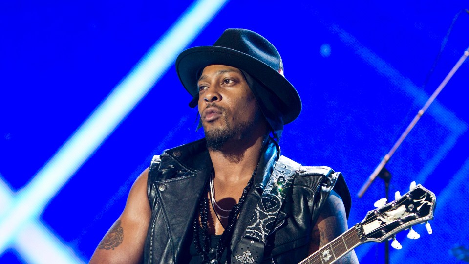 D’Angelo Dead at 51: Inside the Secret Struggle, Final Fortune, and the Dark Silence That Consumed Neo-Soul’s King