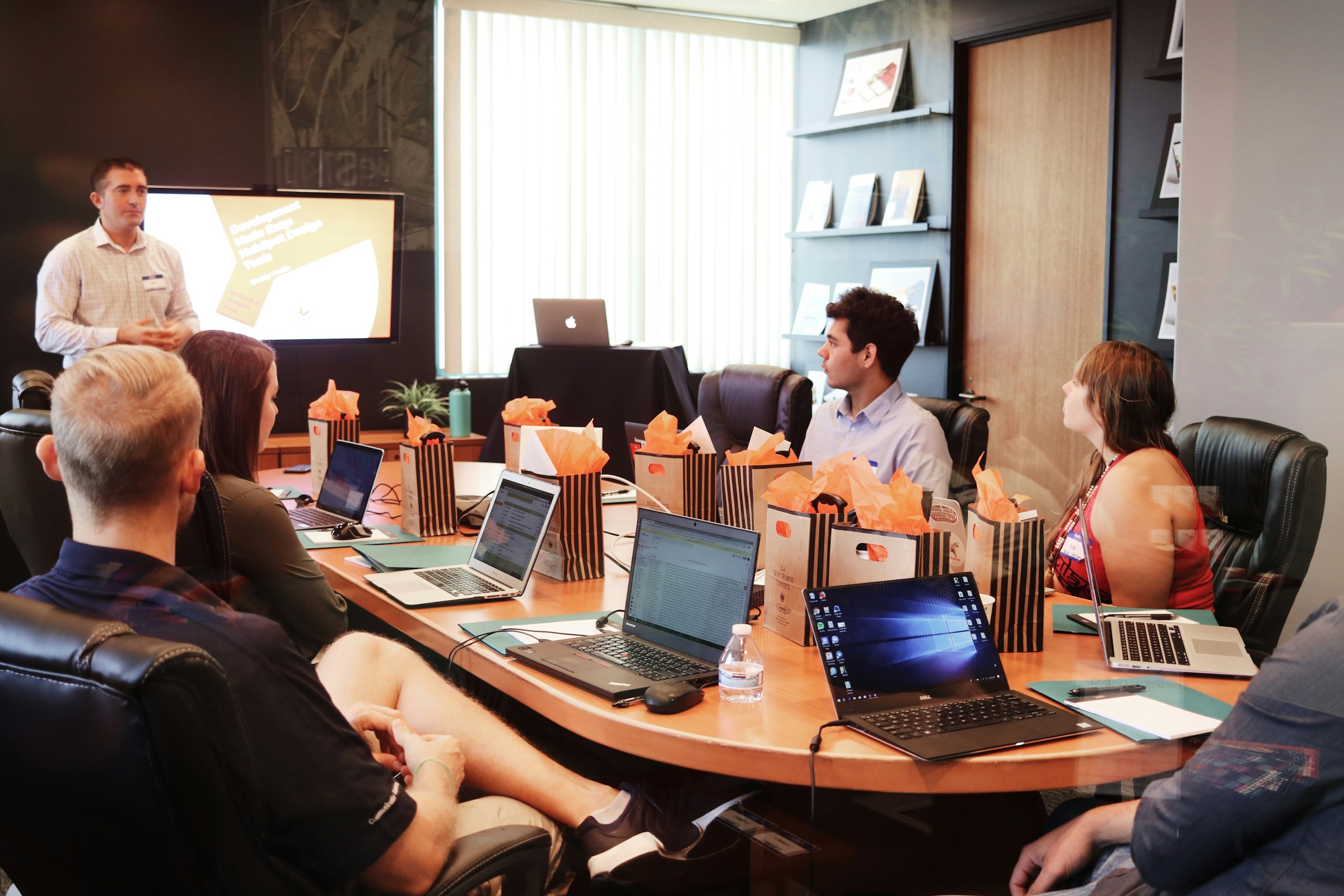 Developing Financial Leaders Through Modern MBA Education