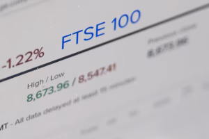 US Banking Turmoil Sends FTSE 100 Tumbling: Global Financial Fallout