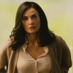 Demi Moore, 62, Sizzles in Black-and-Red Minidress at Landman Season 2 Premiere – Playful Vibes with Ali Larter Steal the Show