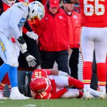 Patrick Mahomes Suffers Knee Injury in Devastating Chiefs Loss, Ending Decade-Long Playoff Streak