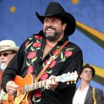 Raul Malo, Mavericks Frontman and Grammy Winner, Dies at 60 After Cancer Battle