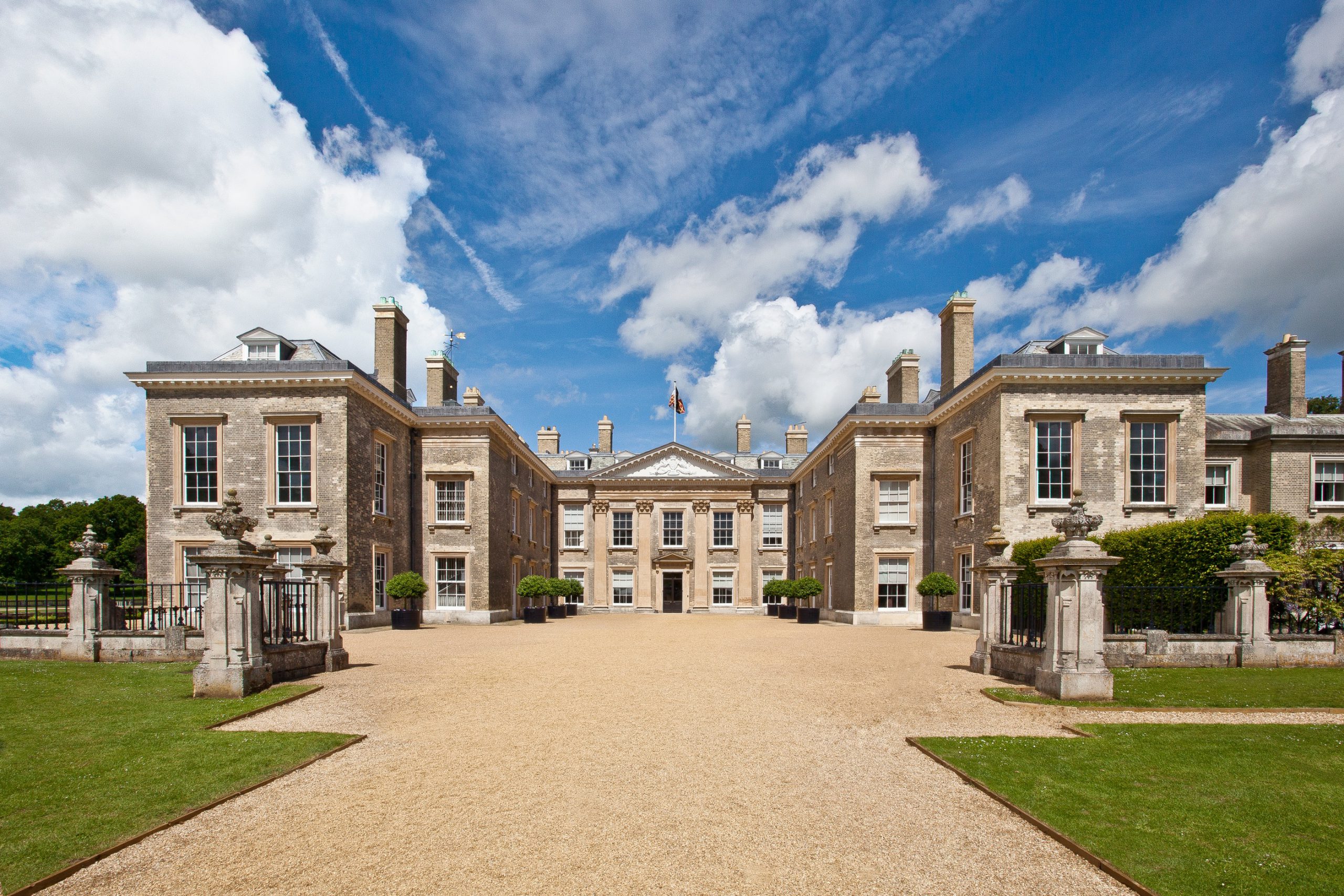 Althorp House, the Spencer family estate and childhood home of Princess Diana, set within its expansive grounds.