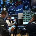 Nasdaq Sell-Off Deepens as Borrowing Costs Threaten Households