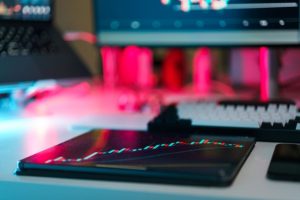 FX Bots and Hedge Fund Intelligence: How AI Trading Systems Are Borrowing From Institutional Methodology